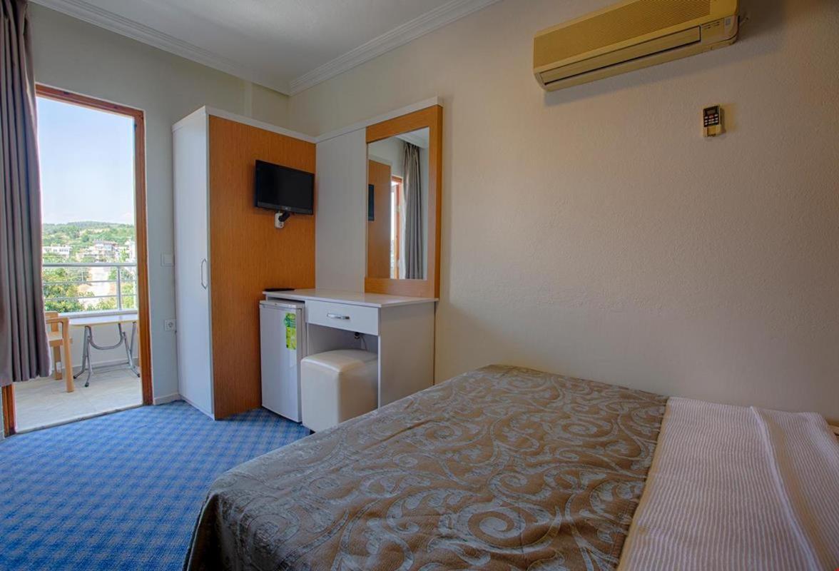 Azak Blue Otel Okurcalar Eksteriør billede